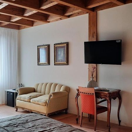 Palazzo Laureano - Dimora Storica Hotel Tricarico Екстериор снимка