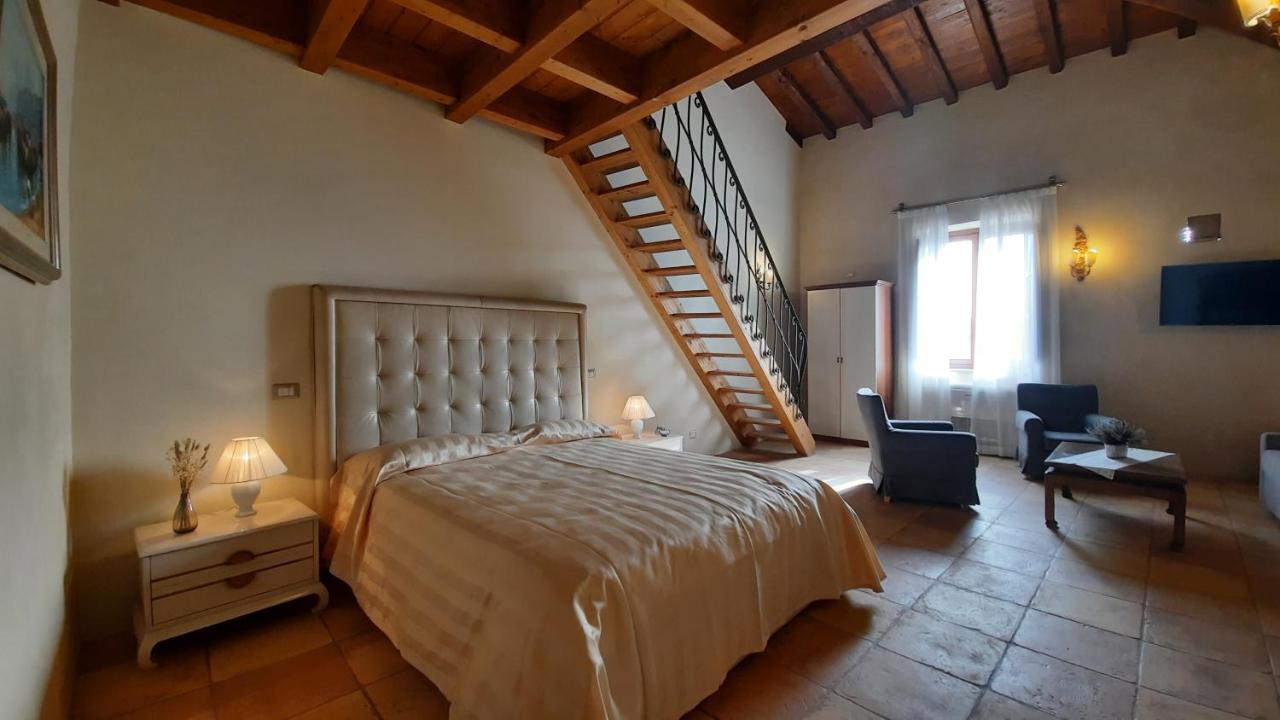 Palazzo Laureano - Dimora Storica Hotel Tricarico Екстериор снимка