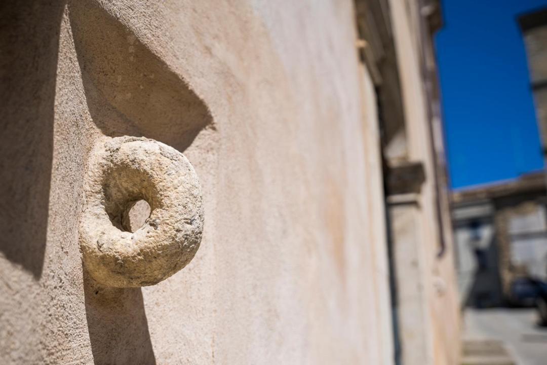 Palazzo Laureano - Dimora Storica Hotel Tricarico Екстериор снимка