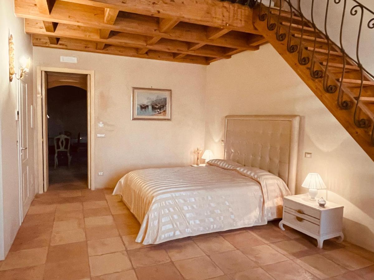 Palazzo Laureano - Dimora Storica Hotel Tricarico Екстериор снимка